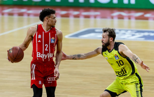 巧妙配合 巧妙配合